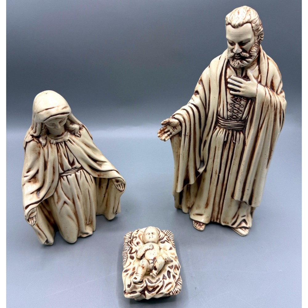 Holy Family Nativity Set of 3 Holland Mold Ivory Antiqued Mary Joseph Baby Jesus